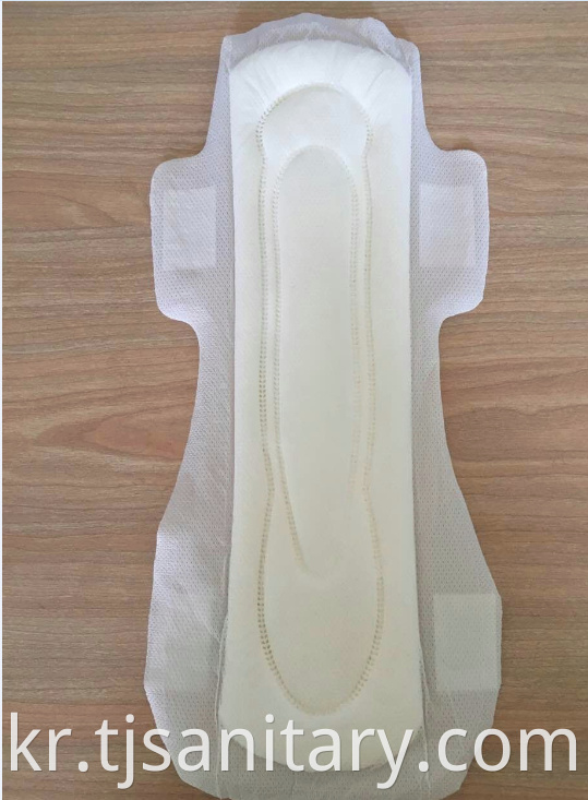 sanitary napkins with wings